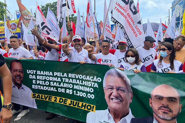 UGT-BA no desfile do 2 de Julho deste ano UGT-BA no desfile do 2 de Julho deste ano