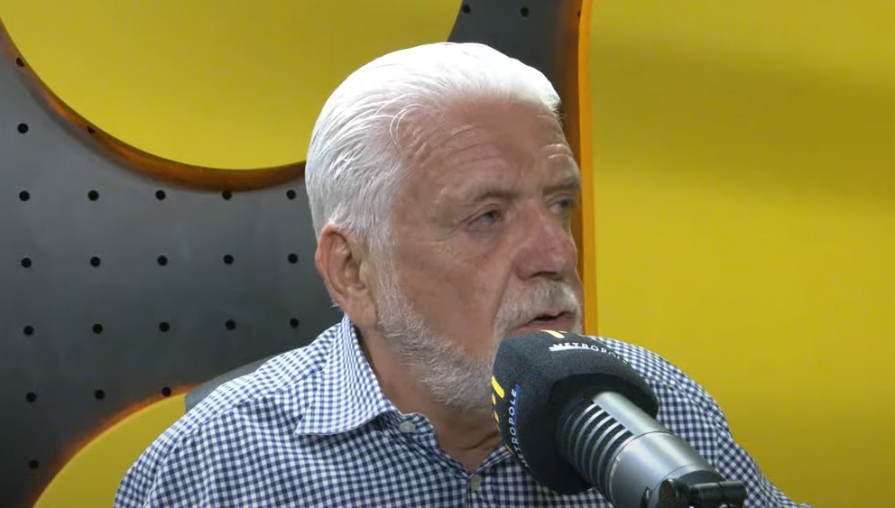 O senador Jaques Wagner O senador Jaques Wagner