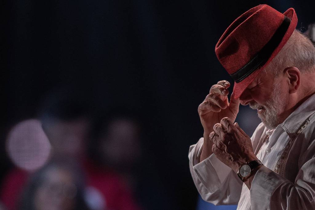 O ex-presidente Lula durante o evento "Sempre Juntos Pelo Rio", na Cinelândia, no centro do Rio de Janeiro
