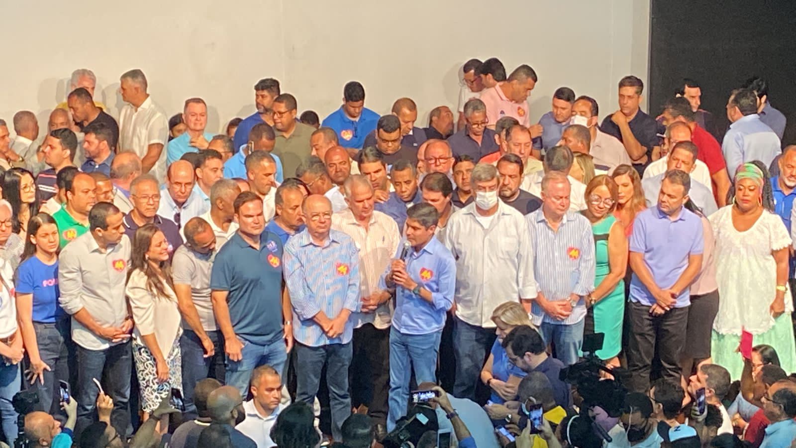 Anúncio oficial da permanência de Zé Ronaldo na base de ACM Neto foi feito nesta quarta-feira (10), no CDL de Feira de Santana Anúncio oficial da permanência de Zé Ronaldo na base de ACM Neto foi feito nesta quarta-feira (10), no CDL de Feira de Santana