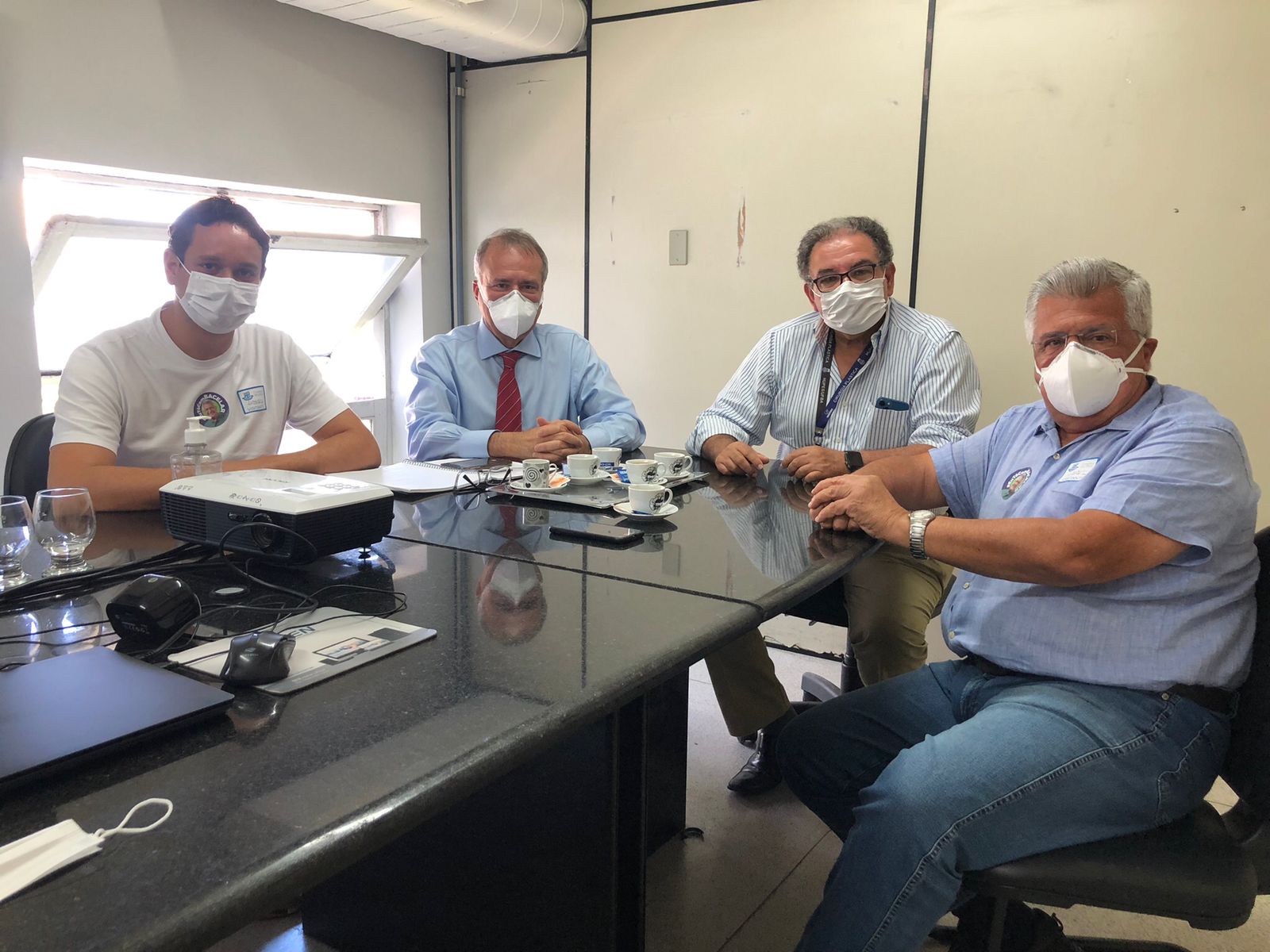 Bacelar e André no Hospital da UFBA