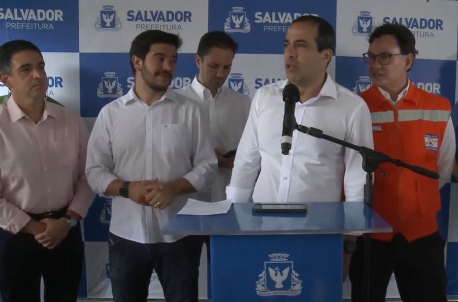 Bruno Reis (União Brasil) durante entrega de geomanta e campo de futebol na Cidade Nova Bruno Reis (União Brasil) durante entrega de geomanta e campo de futebol na Cidade Nova