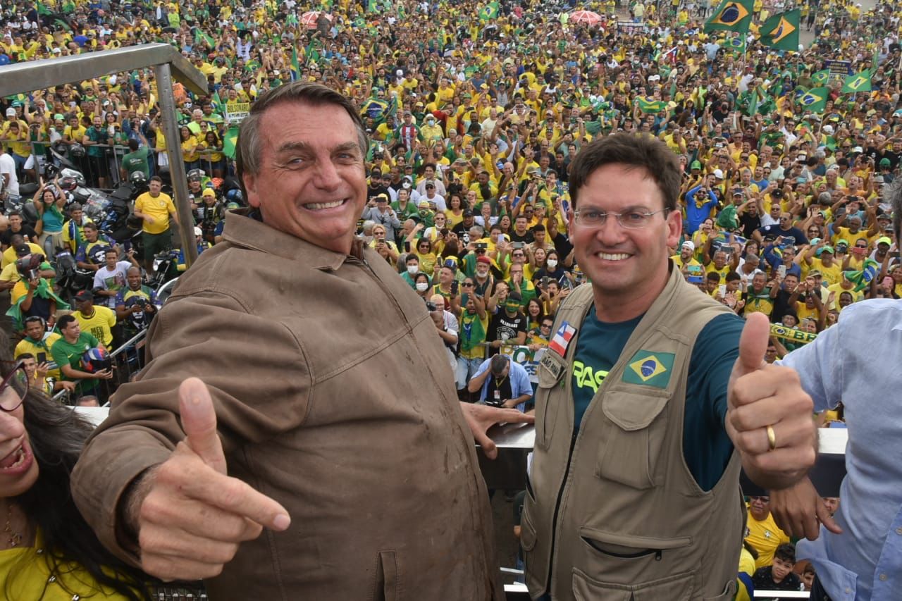 Jair Bolsonaro e João Roma