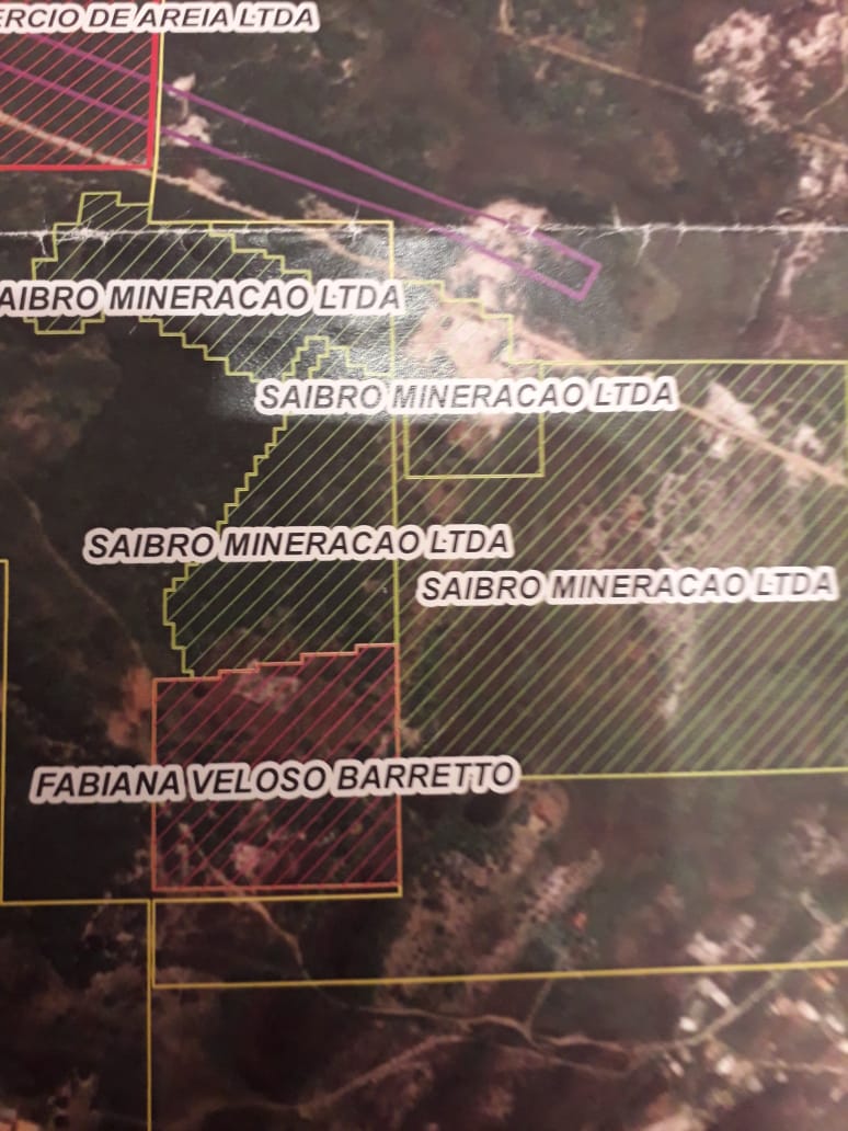 A Saibro Mineração Ltda seria a única empresa, conforme denúncia de empresário, a vender areia para lojas de material de construção de Vera Cruz A Saibro Mineração Ltda seria a única empresa, conforme denúncia de empresário, a vender areia para lojas de material de construção de Vera Cruz