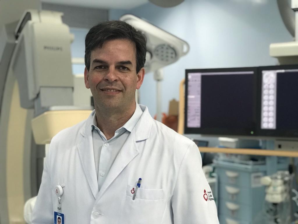 Dr. Fábio Solano, cardiologista do Hospital Cárdio Pulmonar que realizou a angioplastia Dr. Fábio Solano, cardiologista do Hospital Cárdio Pulmonar que realizou a angioplastia