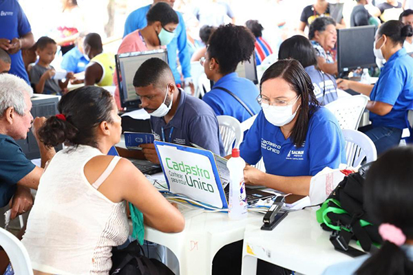 Atendimento a inscritos no CadÚnico em Salvador