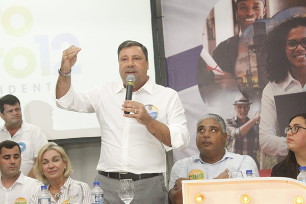 O vereador de Salvador Emerson Penalva