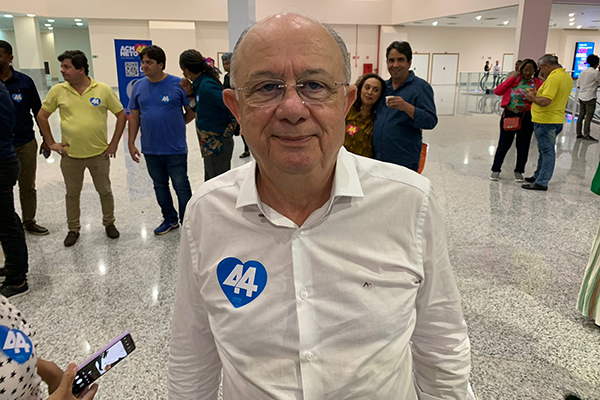 O ex-prefeito de Feira de Santana José Ronaldo