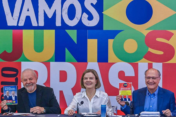 Lula, Gleisi Hoffmann e Geraldo Alckmin Lula, Gleisi Hoffmann e Geraldo Alckmin