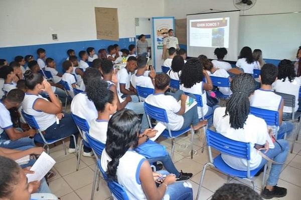 Palestra sobre o fim da violência contra as mulheres