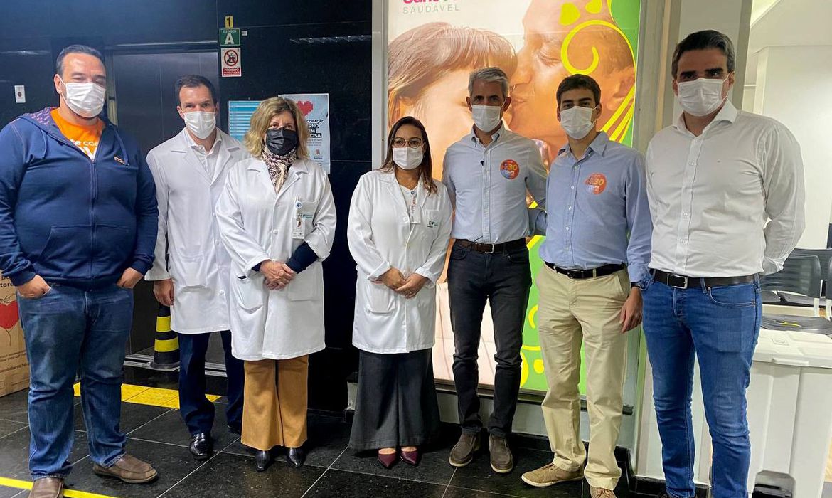 Candidato cumpriu agenda em Santos