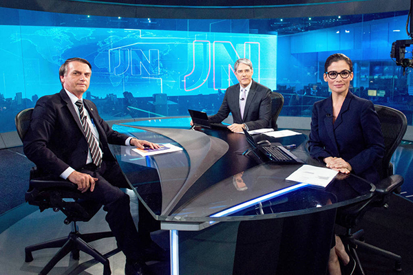 William Bonner e Renata Vasconcellos entrevistam Jair Bolsonaro, em 2018