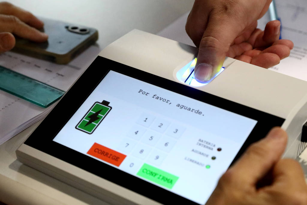 Simulação do projeto-piloto com biometria no Teste de Integridade das Urnas Eletrônicas nas Eleições 2022