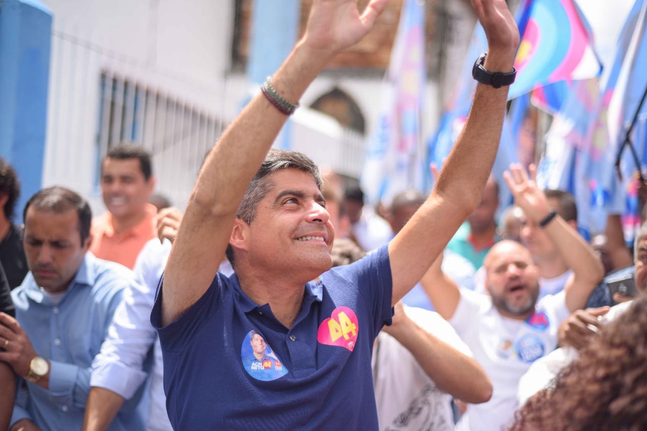 ACM Neto obteve entre os eleitores de Salvador 1.013.094 votos (ou 64,51%) contra 557.418 (35,49%) de Jerônimo