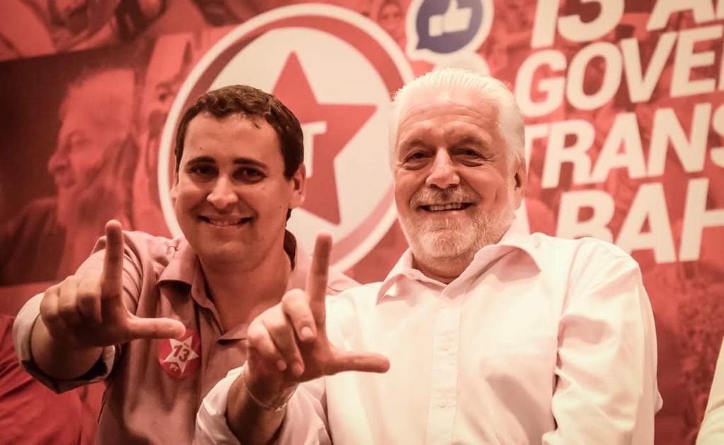 O presidente estadual do PT, Éden Valadares, com o seu "bruxo", o senador Jaques Wagner O presidente estadual do PT, Éden Valadares, com o seu "bruxo", o senador Jaques Wagner