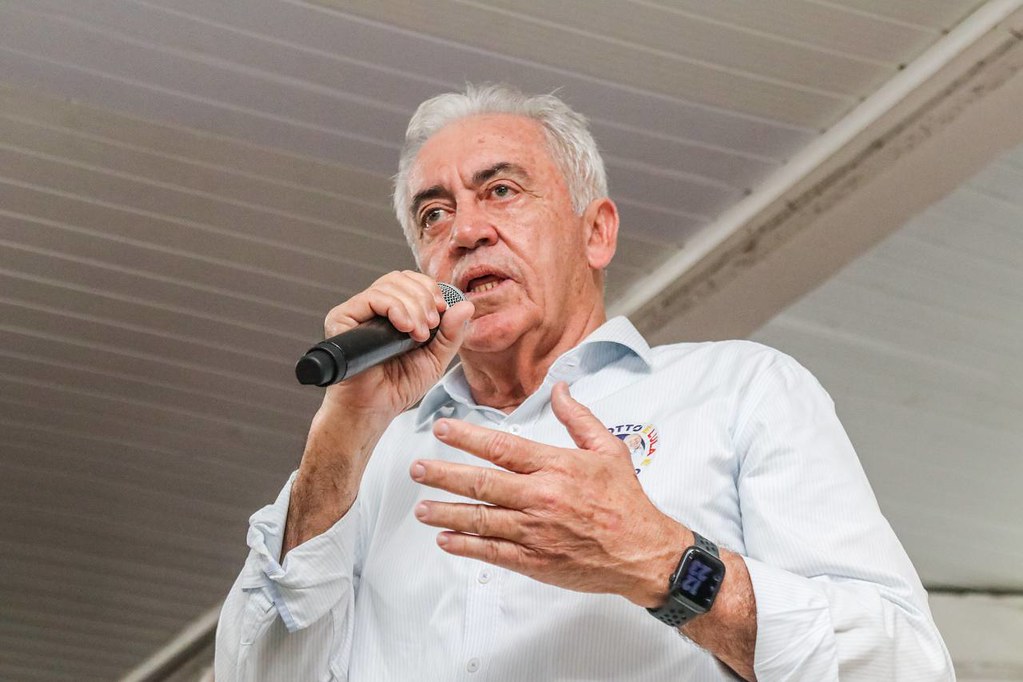 O senador Otto Alencar O senador Otto Alencar