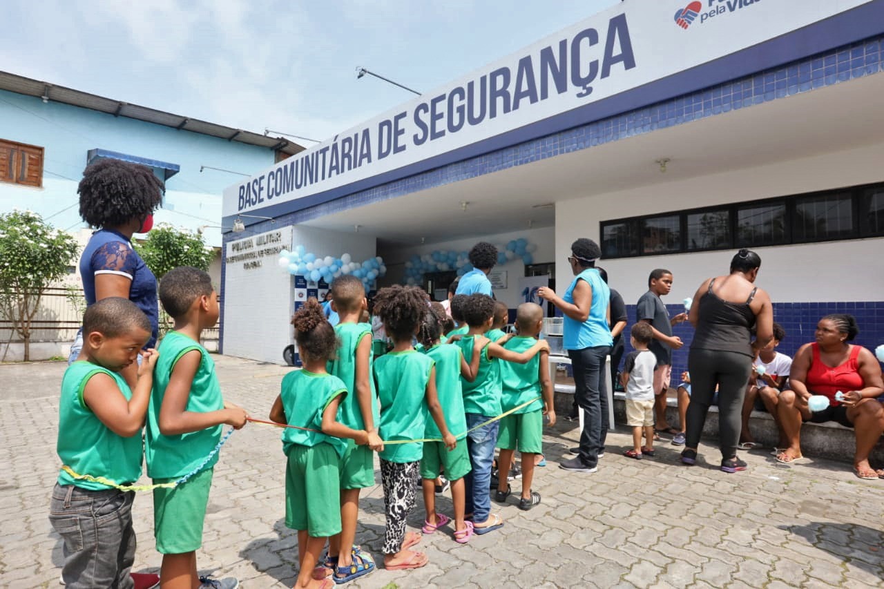 Imagem de Base Comunitária de Segurança do Rio Sena completa 10 anos de atuação Imagem de Base Comunitária de Segurança do Rio Sena completa 10 anos de atuação