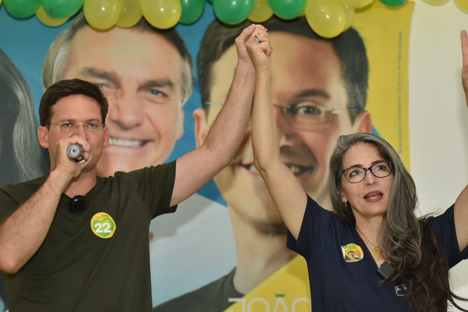 João Roma e Raissa Soares