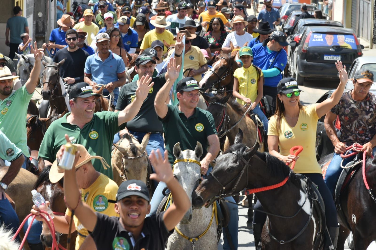 João Roma, candidato do PL a governador da Bahia, participou de cavalgada em Amargosa neste domingo (11)