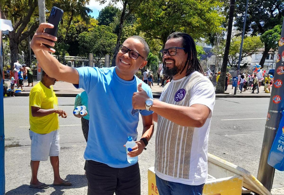 O postulante ao Palácio de Ondina caminhou as ruas do centro da cidade O postulante ao Palácio de Ondina caminhou as ruas do centro da cidade