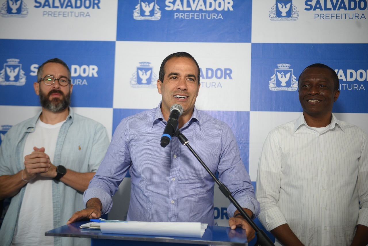 O vereador Augusto Vasconcelos havia afirmado que a volta do Domingo é Meia ocorreu após uma decisão errada do ex-prefeito ACM Neto