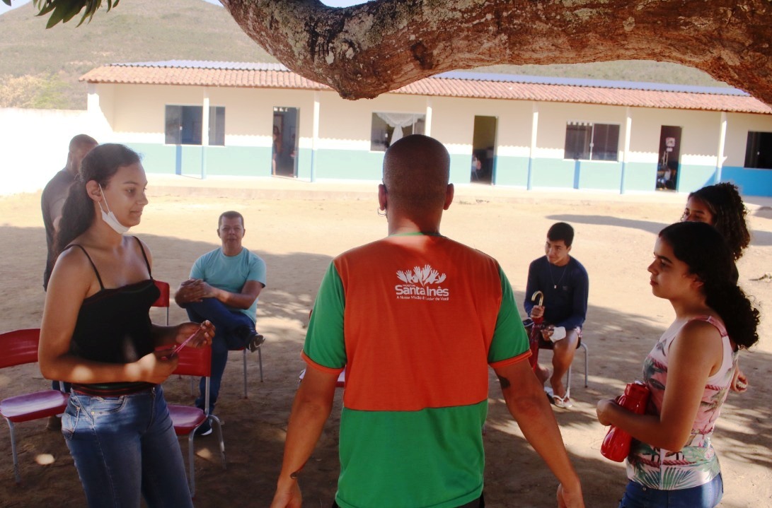 O dispositivo eletrônico terá um pacote de dados atualizado mensalmente O dispositivo eletrônico terá um pacote de dados atualizado mensalmente