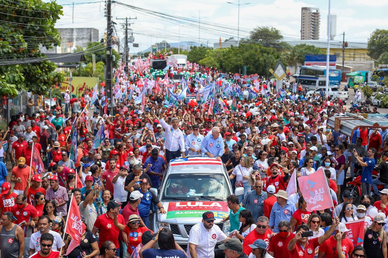 Caravana do Time de Lula é realizada em Paulo Afonso, na manhã deste sábado (17)