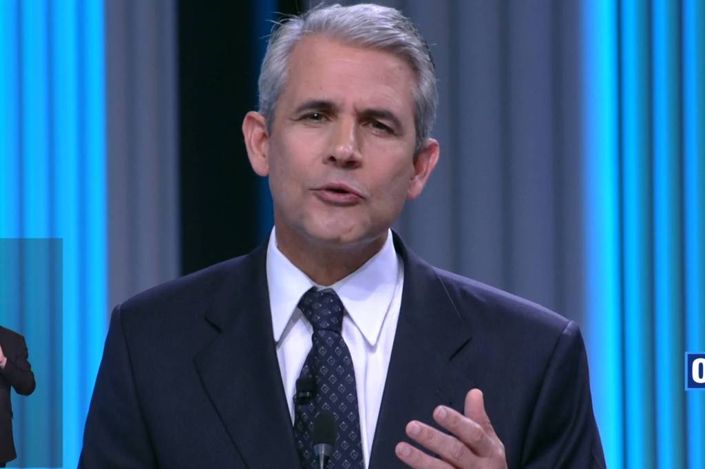 Segundo a campanha de Felipe D'Avila, foram mais de 2 milhões de acessos, que sobrecarregaram a página virtual