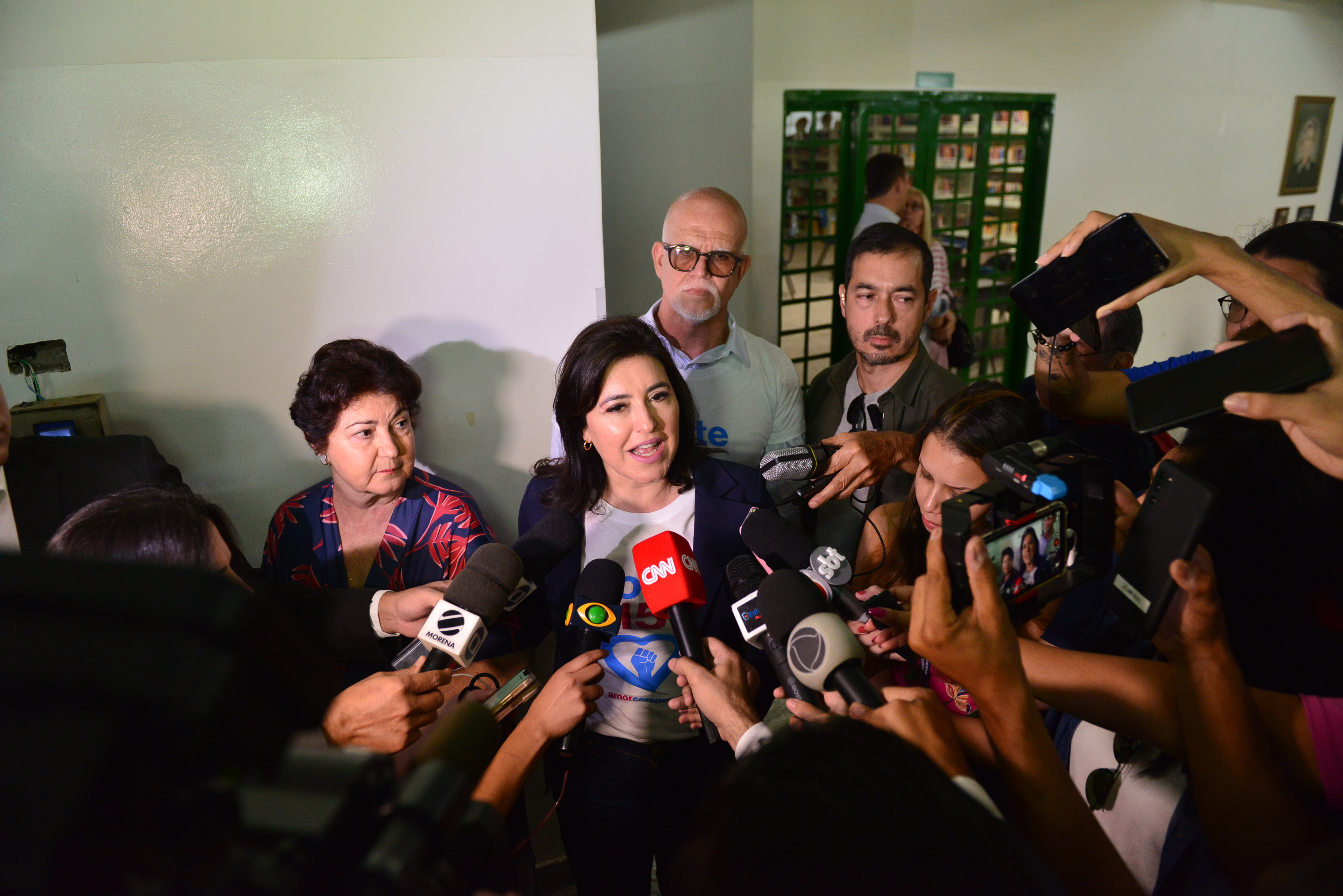 Simone Tebet vota em Campo Grande