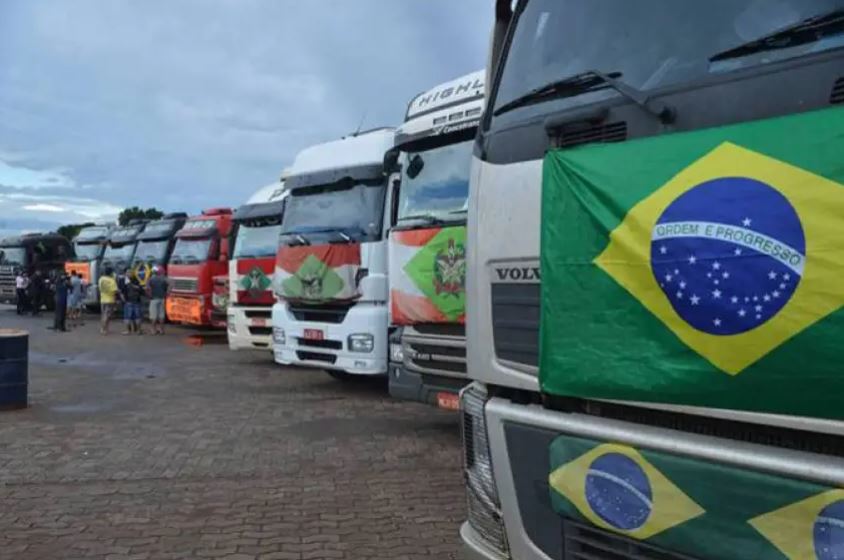 Procuradores dizem que a corporação pode agir administrativamente contra os caminhoneiros, com aplicação de multas