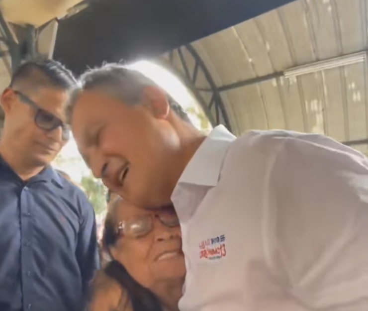 O governador Rui Costa