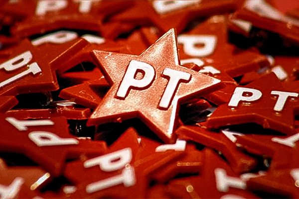 Entre eleitores com renda familiar de até dois salários mínimos, a preferência pelo PT sobe para 44