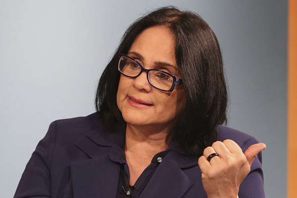 Relatório lista 23 casos em que o ministério, então capitaneado por Damares, não teria agido para responder a violações aos direitos dos indígenas