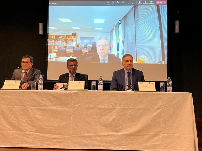  O evento foi promovido pelo Instituto Rui Barbosa, em parceira com o Tribunal de Contas de São Paulo.