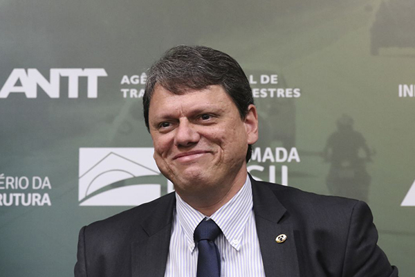 Governador eleito de SP estuda vender participação na Sabesp e herdará 16 projetos de concessões e PPPs