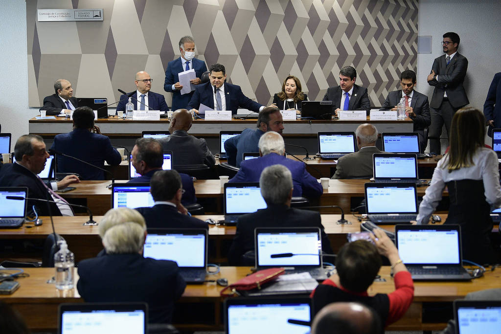 Messod Azulay Neto, Paulo Sérgio Domingues, senador Davi Alcolumbre, Liana Chaib, Luiz Fernando Bandeira de Mello Filho e Engels Augusto Muniz durante sabatina na CCJ