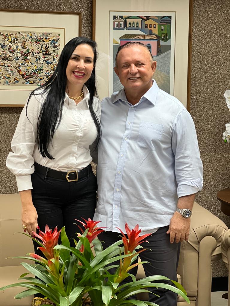 A deputada estadual eleita, Ludmilla Fiscina (PV), e o presidente da Assembleia Legislativa da Bahia, Adolfo Menezes (PSD) A deputada estadual eleita, Ludmilla Fiscina (PV), e o presidente da Assembleia Legislativa da Bahia, Adolfo Menezes (PSD)
