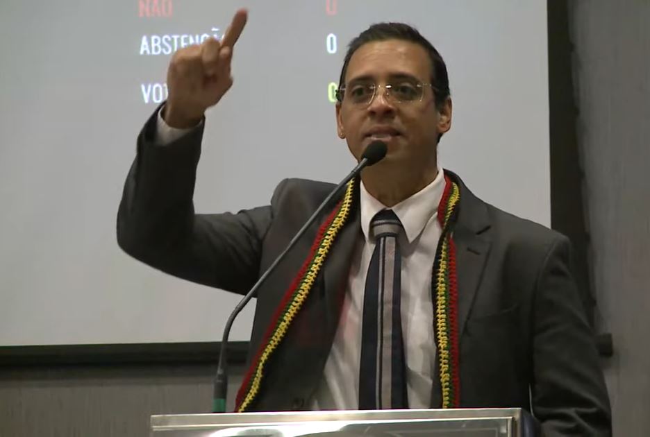 Deputado estadual Hilton Coelho (PSOL)