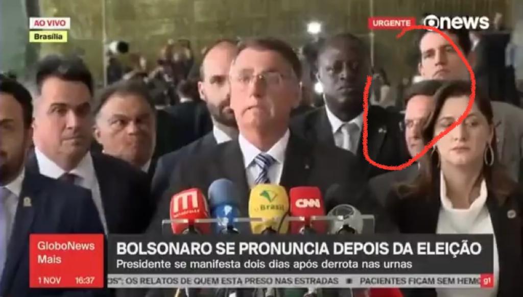 Roma, que chegou a ganhar o apelido de 'papagaio de pirata oficial' de Bolsonaro, ontem parecia se esconder na hora em que o presidente assumiu a derrota