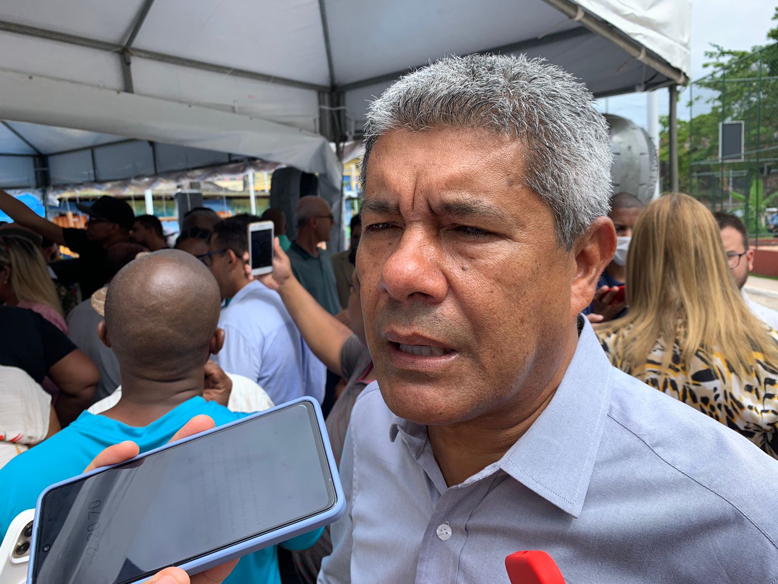 De alguns, Jerônimo já ganhou o apelido de "Wagner negro", dado estilo cortês e sedutor semelhante ao do senador petista Jaques Wagner De alguns, Jerônimo já ganhou o apelido de "Wagner negro", dado estilo cortês e sedutor semelhante ao do senador petista Jaques Wagner