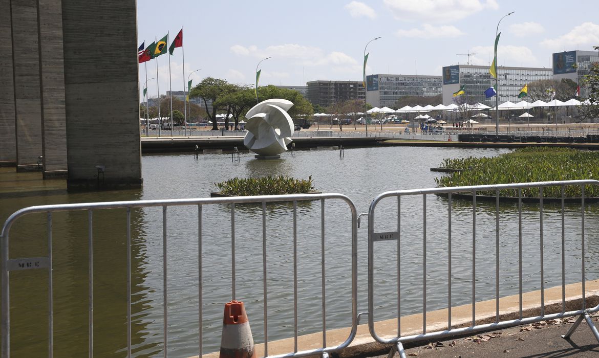 Migração foi aberta por lei sancionada no fim de outubro