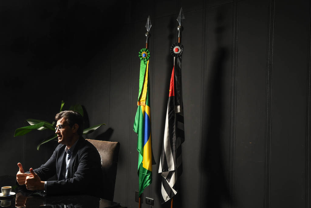 Governador Rodrigo Garcia (PSDB) no Palácio dos Bandeirantes; desde abril como chefe do Executivo estadual, ele deixa o cargo para o sucessor, Tarcísio de Freitas (Republicanos) Governador Rodrigo Garcia (PSDB) no Palácio dos Bandeirantes; desde abril como chefe do Executivo estadual, ele deixa o cargo para o sucessor, Tarcísio de Freitas (Republicanos)