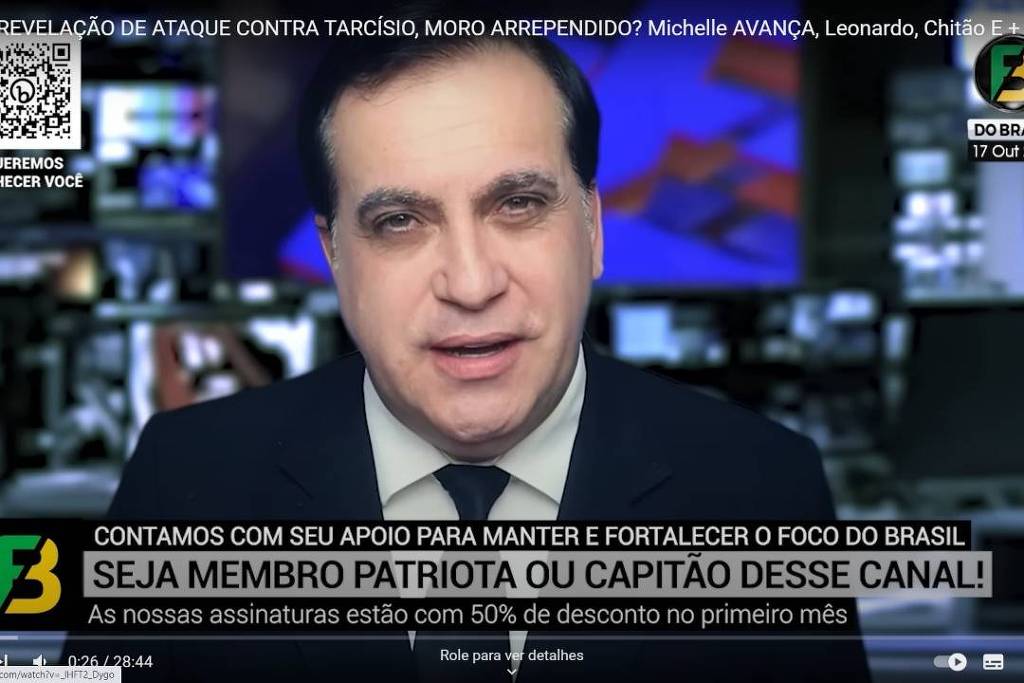 Canal do cercadinho de Bolsonaro para de publicar, demite e é colocado à venda