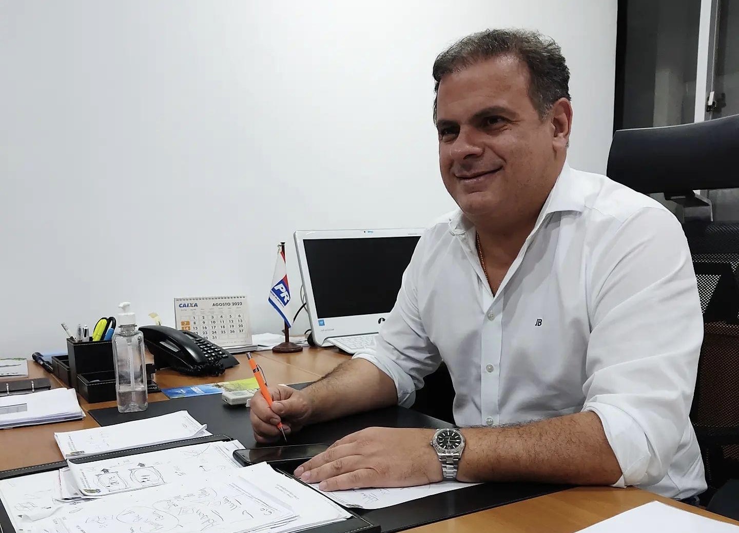 Segunda uma fonte de Brasília ouvida pelo Política Livre, Jonga Bacelar faz parte do grupo de deputados que são liderados por Lira