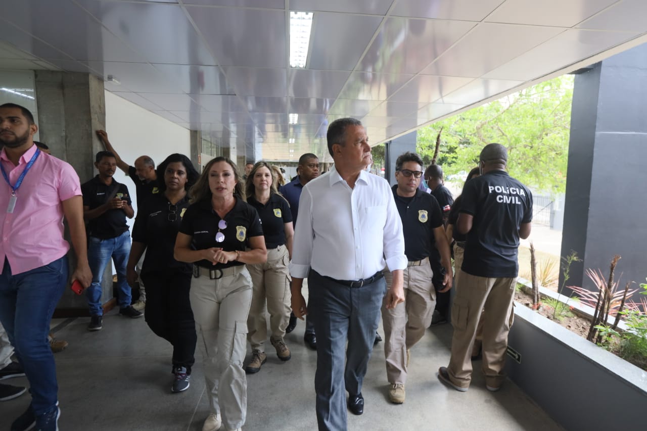 Rui Costa entrega novas instalações da Polícia Civil em prédio da antiga EBDA, em Salvador