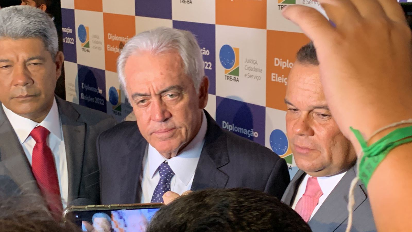 A fala do senador foi feita em conversa com a imprensa nesta sexta-feira