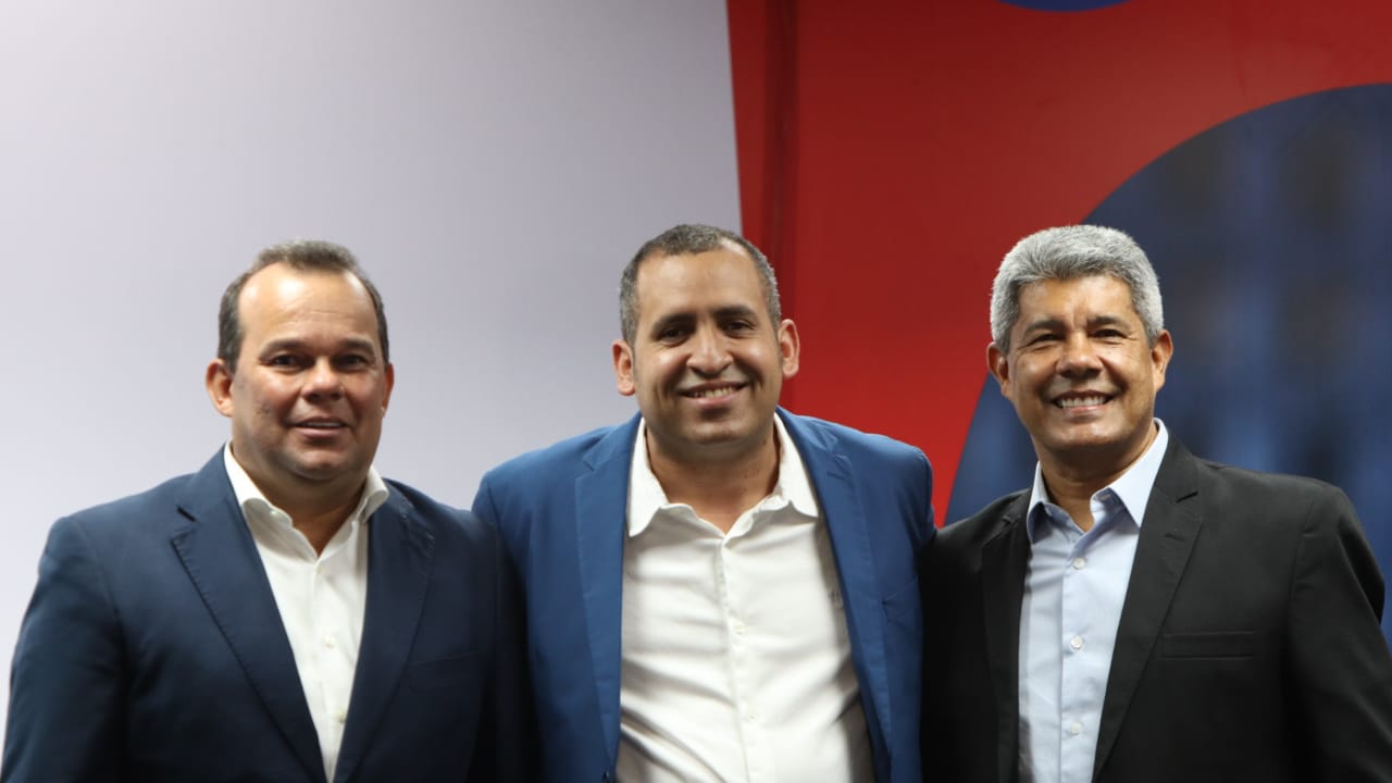 Tum declarou estar honrado com o apoio das associações, políticos e lideranças do agro baiano Tum declarou estar honrado com o apoio das associações, políticos e lideranças do agro baiano