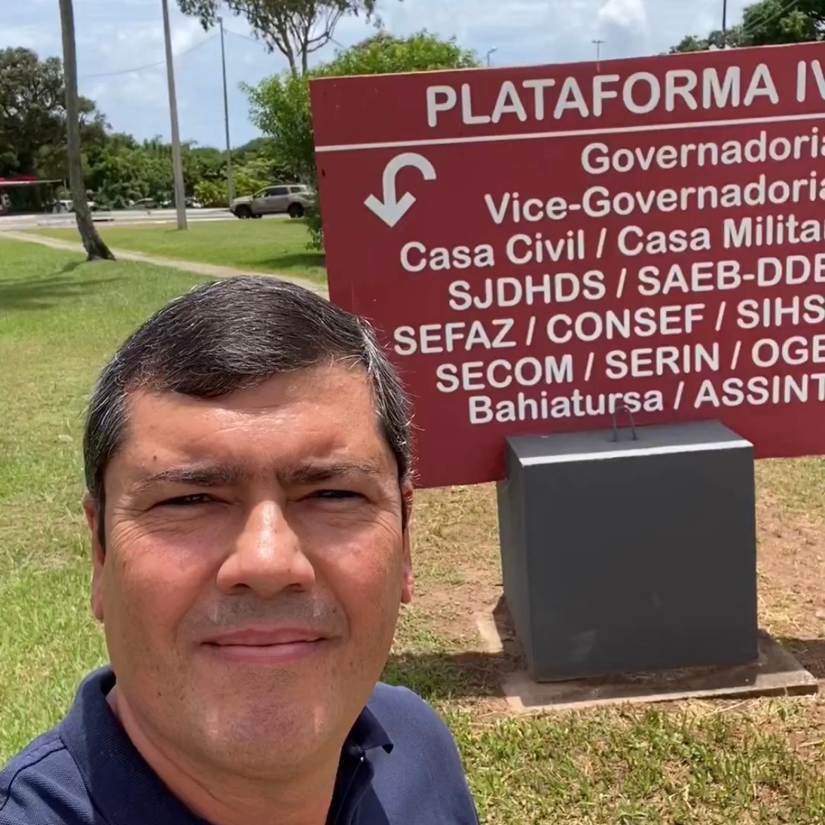 O petista, que será ministro da Casa Civil, está em uma viagem internacional nesta última semana de sua gestão na Bahia