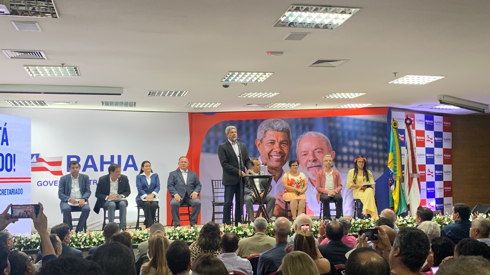 Serão 26 secretários no governo de Jerônimo Rodrigues; com os nomes anunciados hoje, restam apenas quatro