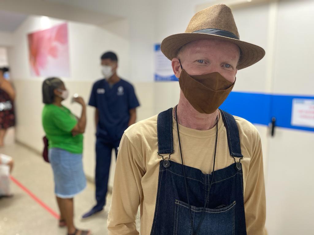 A pessoa interessada precisa fazer um cadastro no sistema municipal de saúde A pessoa interessada precisa fazer um cadastro no sistema municipal de saúde